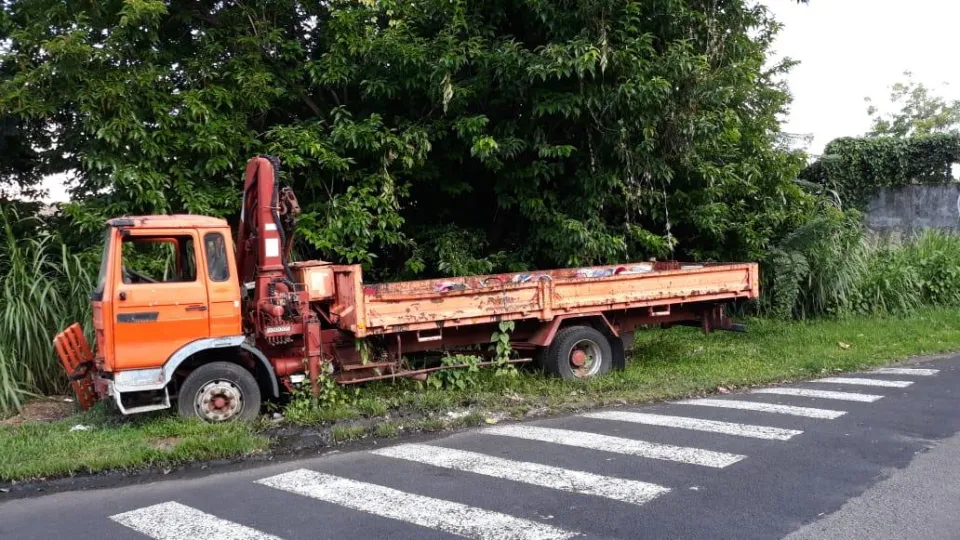 Martinique/Fort-de-France : le camion "poubelle" a été vidé...ok...maintenant on attend la suite