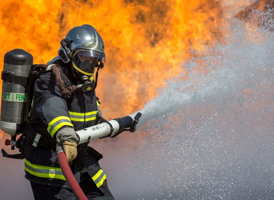 Dramatique incendie à Saint-François en Guadeloupe : on déplorerait six victimes