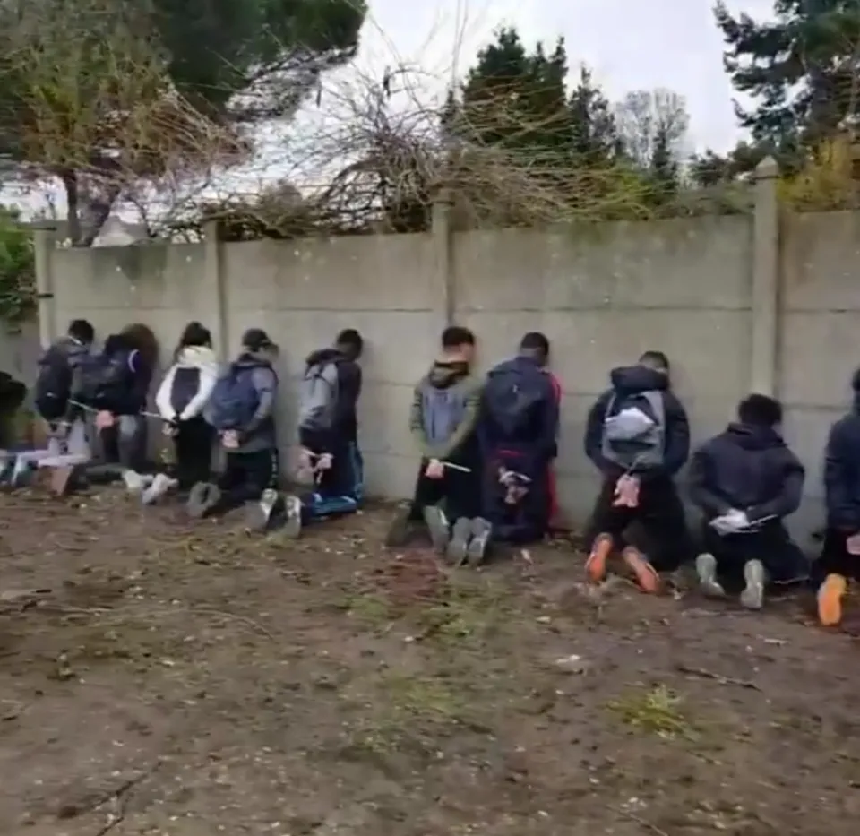 France 🇫🇷 :putain... Pétain...comment peut-on ?