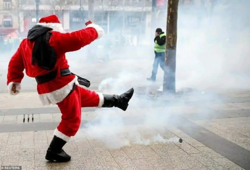 Bondamanjak vous souhaite un Joyeux Noël
