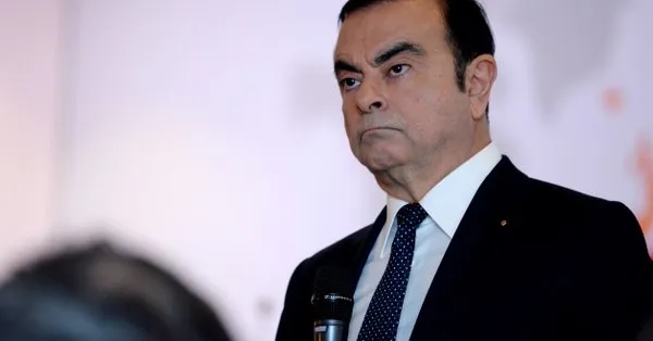 Le patron de Renault ne payait pas ses impôts en France ! 😂