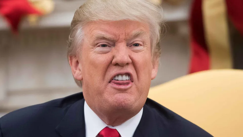Mesdames, messieurs, le président des Etats-unis... (on est cuits)