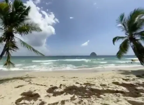 La plage du Diamant en Martinique by Jakool