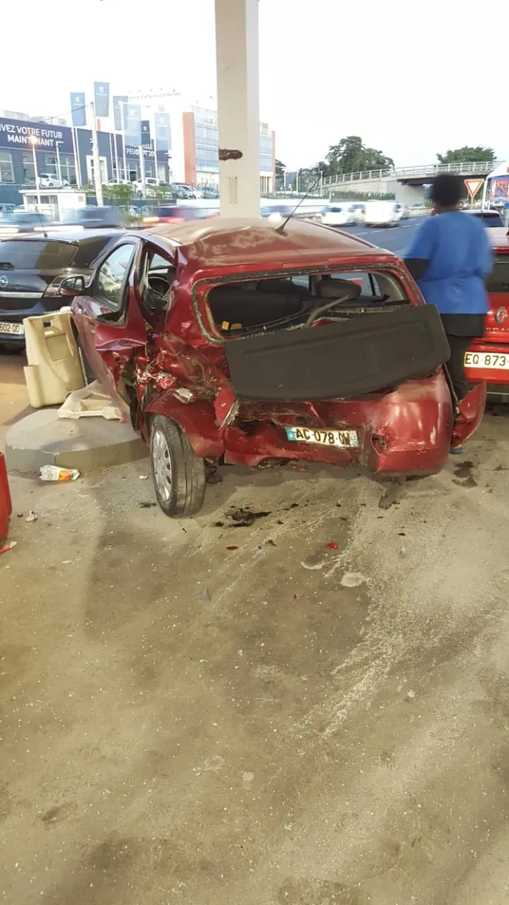 Énième accident dans la station-service Vito de l'aéroport Aimé Césaire en Martinique...mais que font Louis Boutrin et Antoine Crozat ?