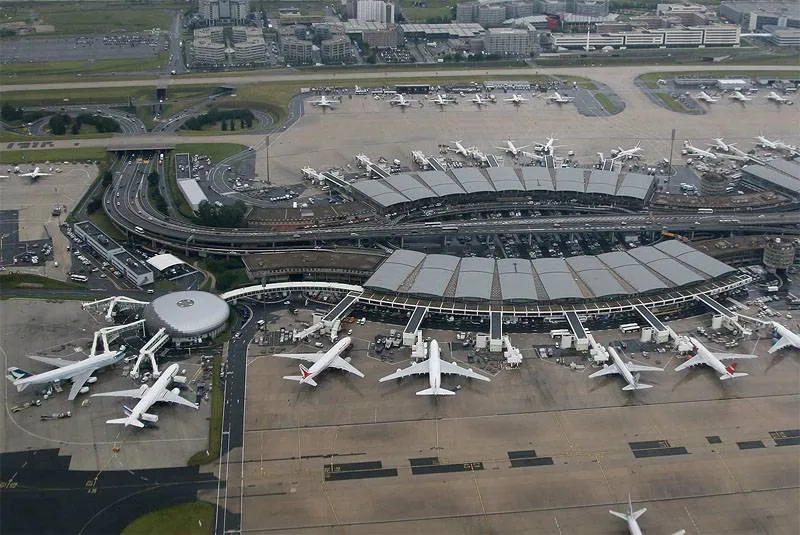 Alors, on privatise plus Aéroport de Paris en plein corona (lol) ? Le naufrage du libéralisme macronien...