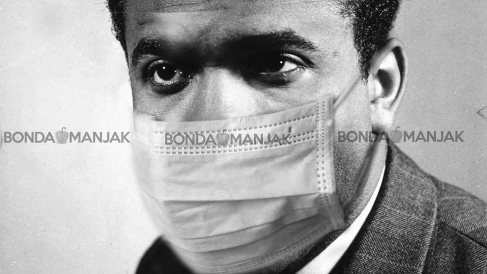 Peau noire masque blanc