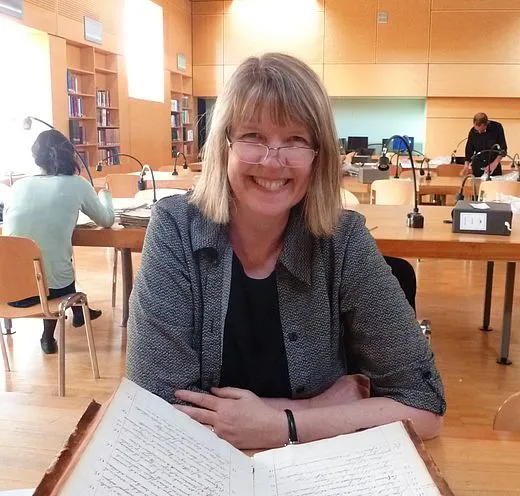 Sue Peabody : « s’interroger sur le nom d’une salle parlementaire n’est en rien une insulte à l’histoire »