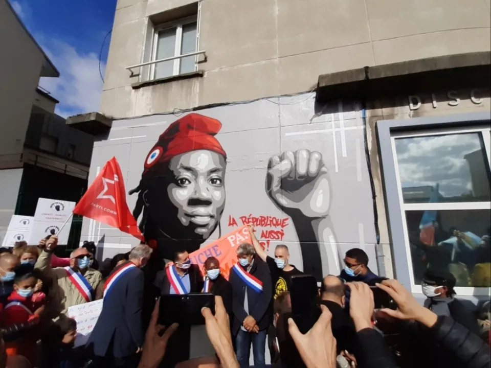 "La République c'est aussi nous" 😛😜😂🤣🤣😃😄😄😅😁