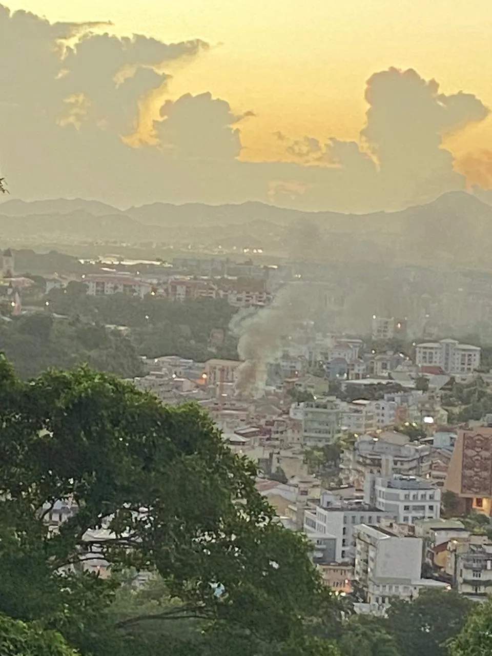 Incendie au centre-ville de Fort-de-France en Martinique
