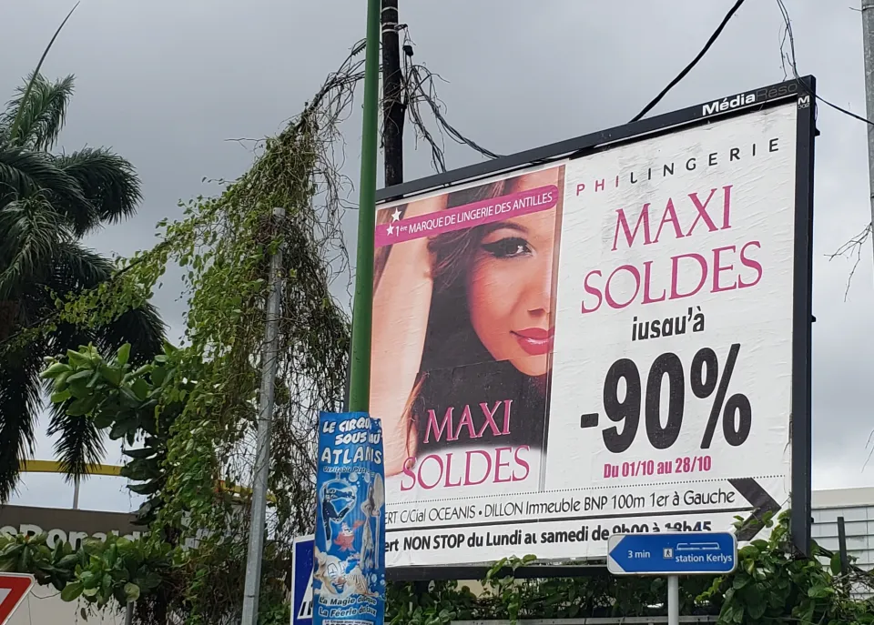 Maxi Soldes en Martinique ... - 90 % ...on tombe des nues !!!