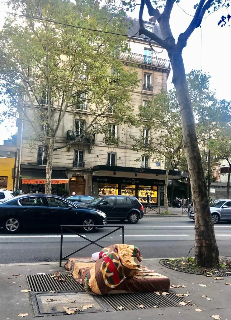 Quand la vie te chie dessus...dors en Gucci