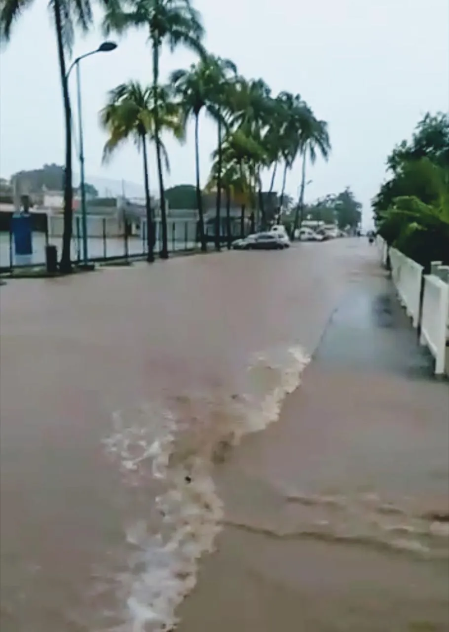 Intempéries en Martinique : inondations à Sainte-Anne