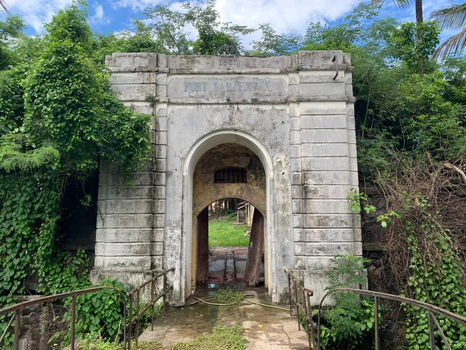 Martinique...ce que la ville de Fort-de-France fait avec : le FORT TARTENSON