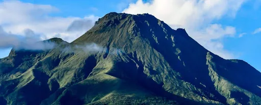 Martinique : et si la Montagne Pelée se réveillait ? Et si elle s'y mettait ?