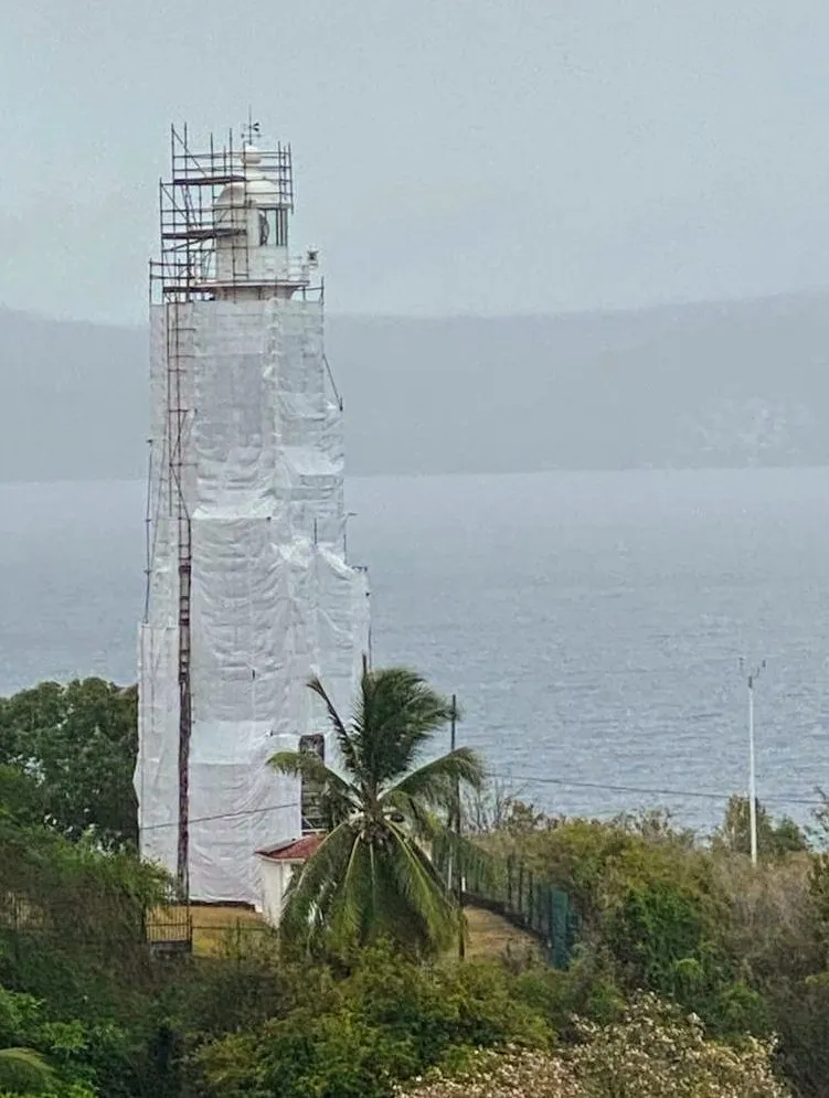 Martinique : le phare de la pointe des nègres en mode Christo