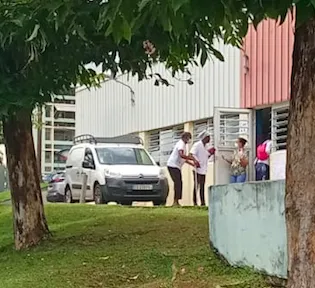 Élections Collectivité Territoriale Martinique : ...un aveugle va voter...