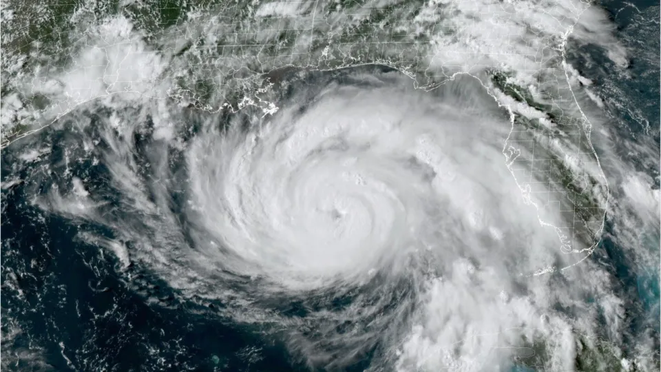 Ida, l'ouragan catégorie 4 frappe la Louisiane (vidéos + live)
