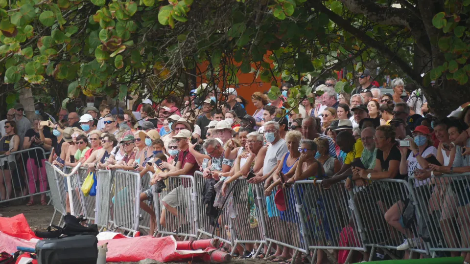 Yoles rondes de Martinique : Victoire de Brasserie Lorraine/Sara au Grand Prix du Diamant