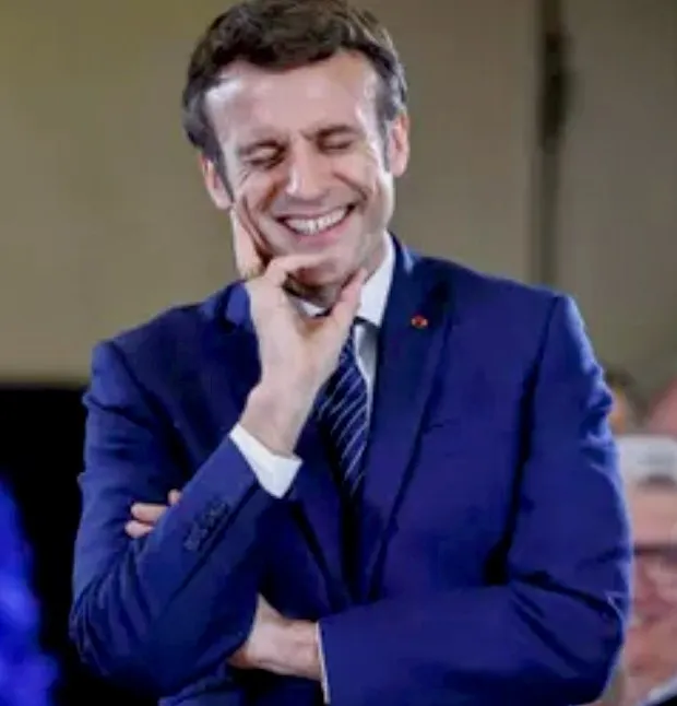 92106...tout ça pour ça ...