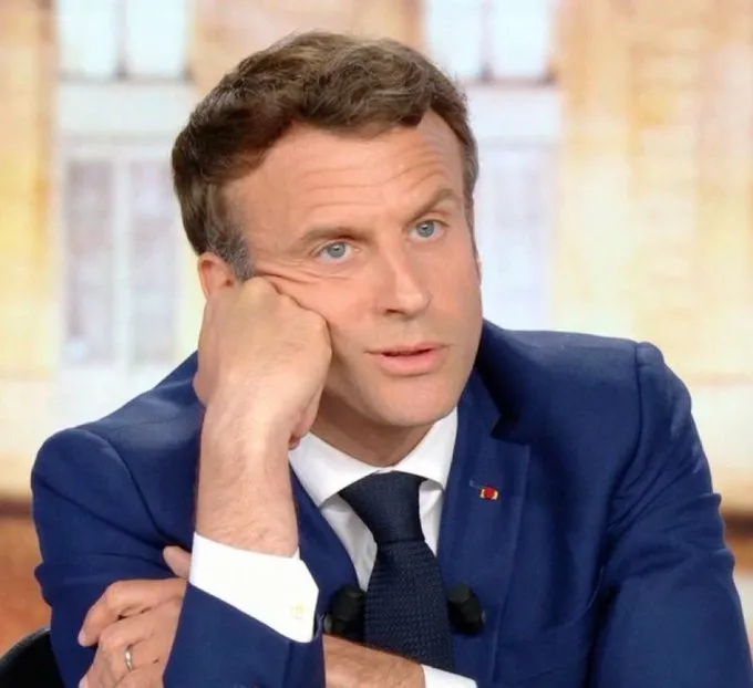 "Un pays est soit souverain soit une colonie"