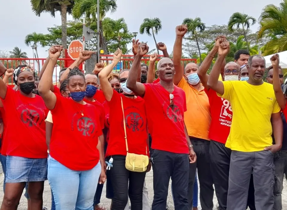 3 mois de grève à Carrefour Market au François en Martinique : mais que fait Samuel Tavernier ?