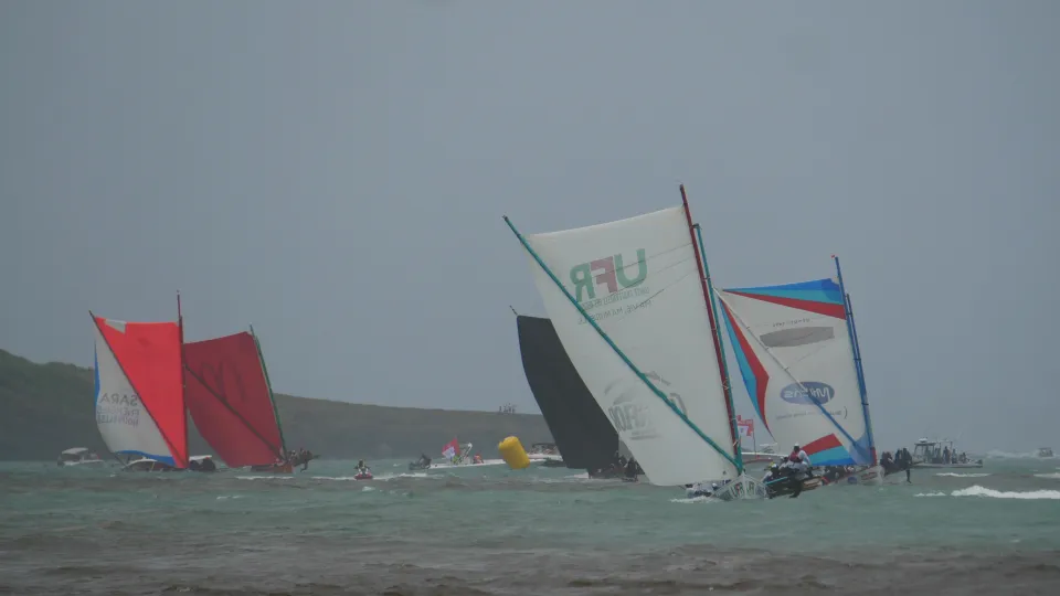 UFR/Chanflor remporte le Prologue devant Williams Saurin/Miltis