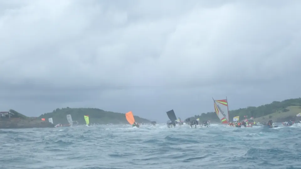 UFR/Chanflor gagne au François devant SARA/Autodistribution qui remporte de Tour de Martinique des Yoles-Rondes 2022