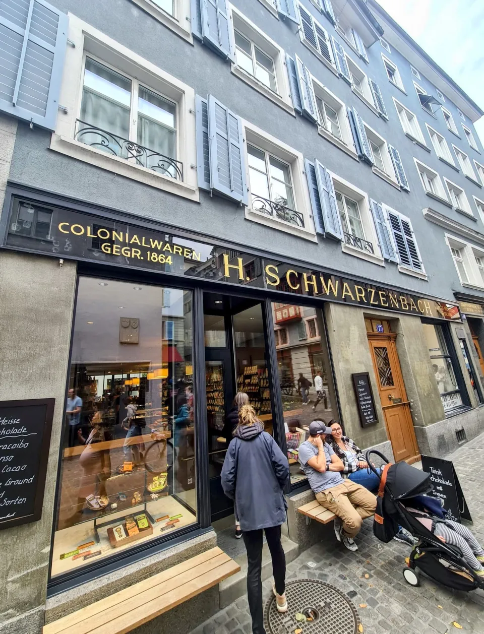 La Suisse et le développement durable du colonialisme glaire