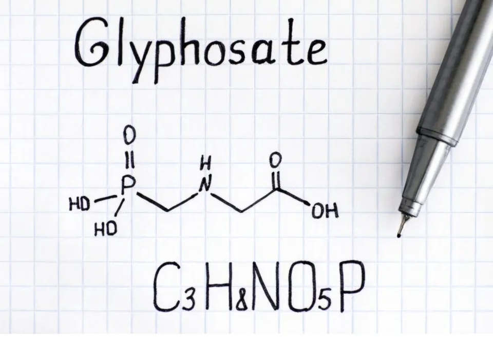 Glyphosate en Martinique : le grand écart entre les discours et les bidons