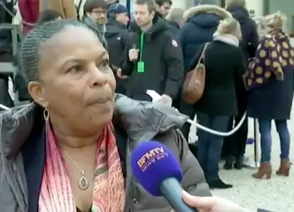 Ce que Christiane Taubira pense de Gérald Darmanin...chaud...pas tâte