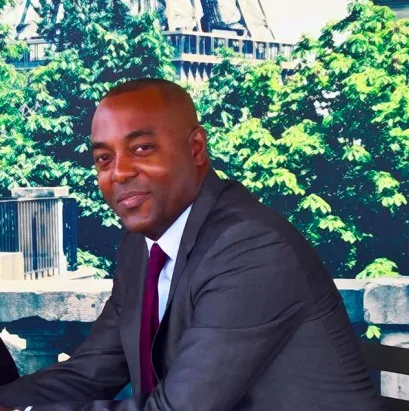 Un garage automobile parisien appartenant à un originaire de Martinique dans le JT de LCI et de France 2