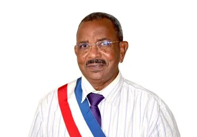 Bondamanjak souhaite un bon anniversaire à Lucien Saliber le président de l'assemblée de la Collectivité Territoriale de Martinique