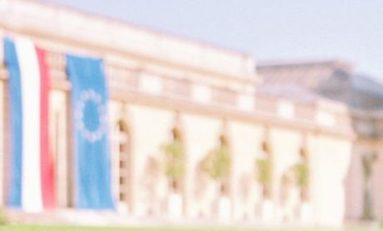 François Hollande et le drapeau hollandais 