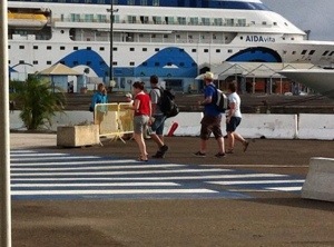 Tourisme en Martinique : Cahier d'un retour, les mains vides, au bateau natal