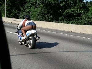 "Mets ton casque dans ta tête..."