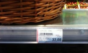 Bouclier qualité prix : Hyper U Rond-Point Martinique offre la cerise sur le gâteux gâteau à Victorin #Lurel