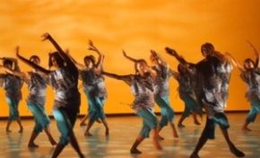 POURQUOI JE FAIS DE LA DANSE AFRICAINE…?