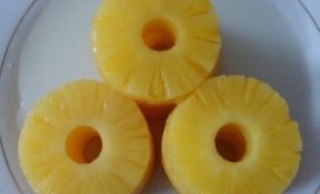 De la chlordecone dans les champs d’ananas