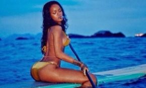 #Riri fait du stand-up paddle