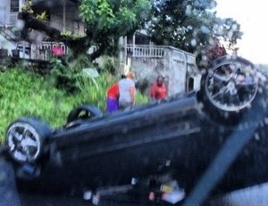 Accident spectaculaire à Fond Bernier en #Martinique