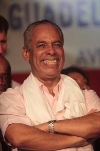 Et si les gérants de stations de #Martinique, #Guadeloupe et #Guyane étaient plus cons que ceux de La #Réunion ?