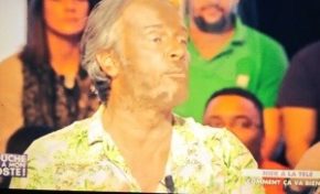 Cyril #Hanouna arrête tes conneries...bouffon