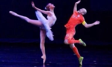 #Sébastiano : " Cette fille mannequin est une danseuse classique"...#Robben aussi