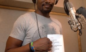 Harry #Roselmack offre sa voix