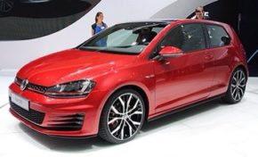 La Golf, le trou de balle et sa Volkswagen de fille