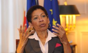 Pau...noire et masque blanc ?