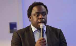 Le nègre de droite n'était pas tout blanc