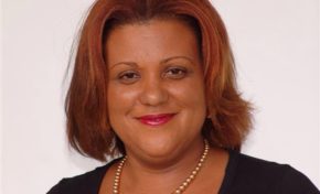 Catherine #Conconne doit-elle présenter ses excuses à l'île de La #Réunion ?