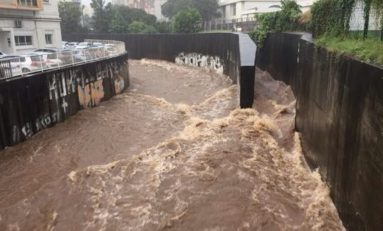 Conditions météorologiques difficiles à l'île de La #Réunion : fortes pluies et orages