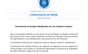 Qui est le plus pathétique...le soldat ou son risible supérieur ?